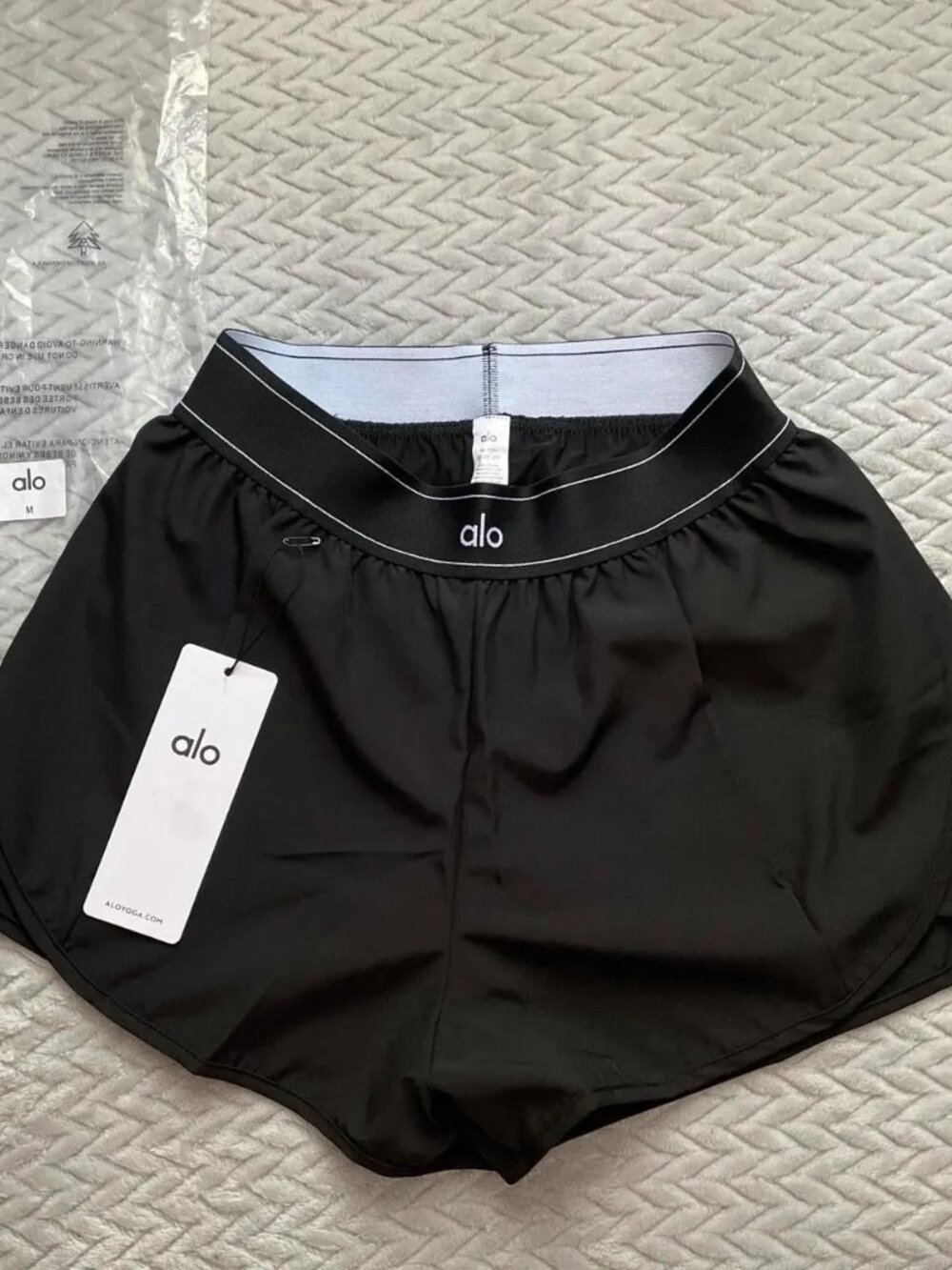Alo Yoga Sport Shorts In Black